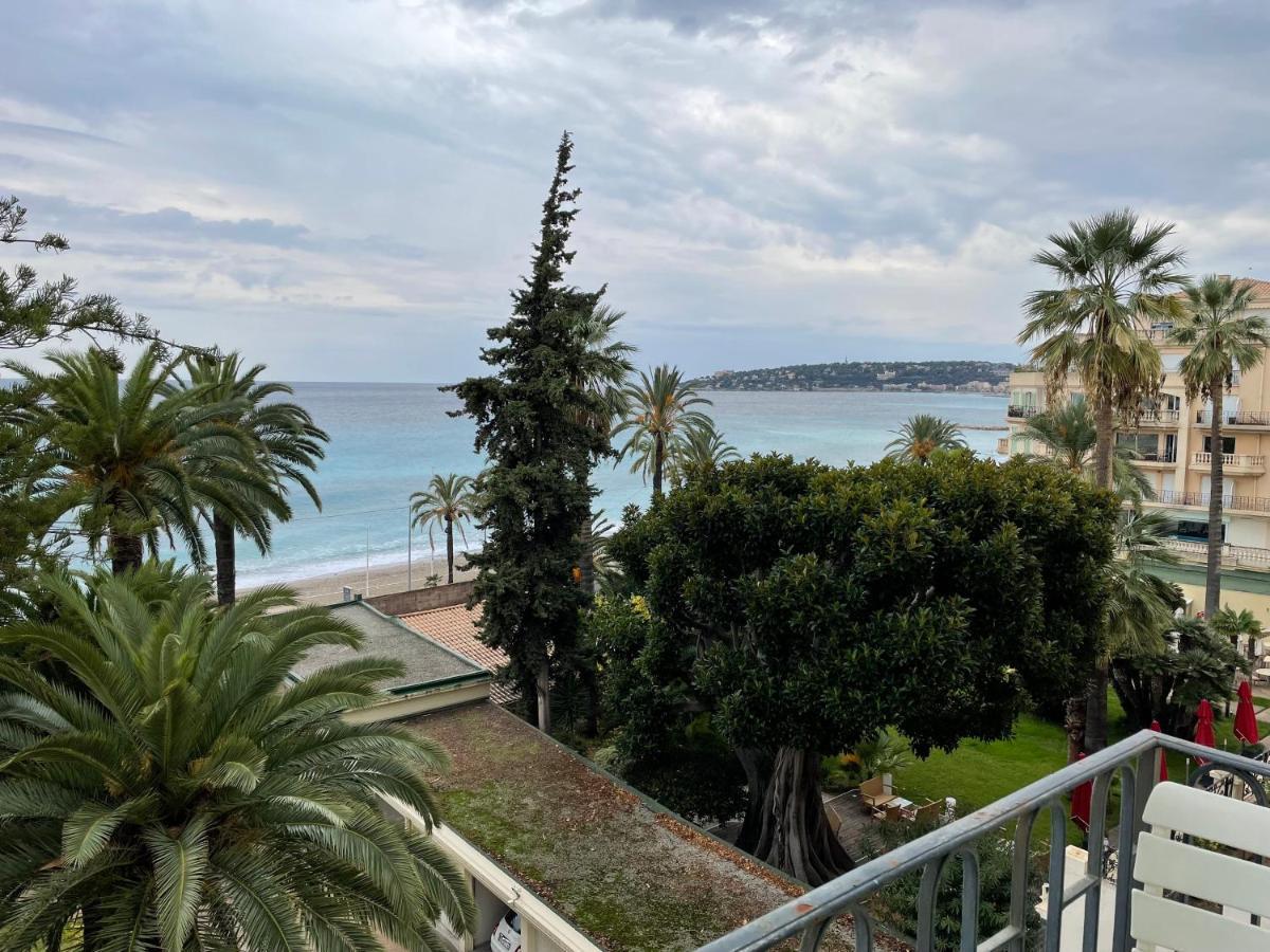 Regina Sur La * Menton
